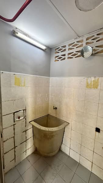 Pangsapuri untuk Disewa di Taman Puchong Prima - Miza Abdullah - Bathroom - PropertyGuru.com.my