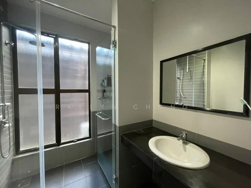 Rumah Teres 2 Tingkat untuk Dijual di Taman Damai Utama (Bandar Kinrara) - Raelyn Chong - Bathroom - PropertyGuru.com.my