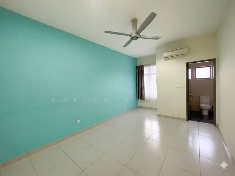 Rumah Teres 2 Tingkat untuk Dijual di Taman Damai Utama (Bandar Kinrara) - Raelyn Chong - Bathroom - PropertyGuru.com.my