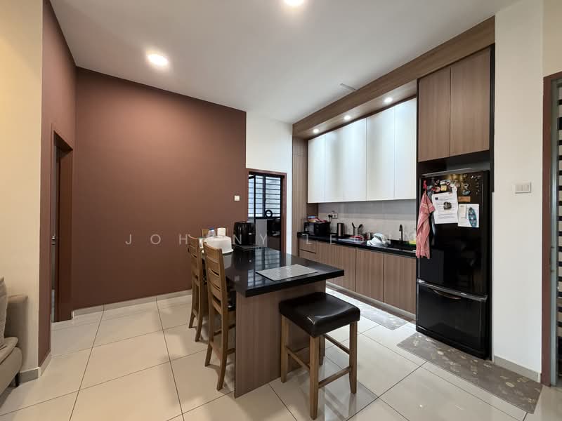 Servis Apartment untuk Dijual di B11 Parkland Residence - Johnny Leong - Kitchen - PropertyGuru.com.my