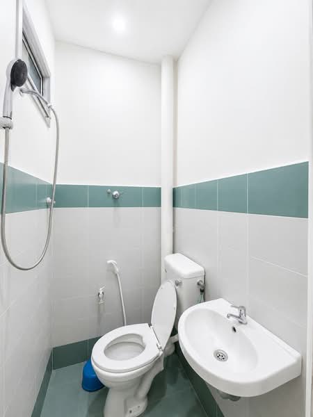 1-storey Terraced House for Sale in Butterworth (Penang) - Azura Ghani - Bathroom - PropertyGuru.com.my