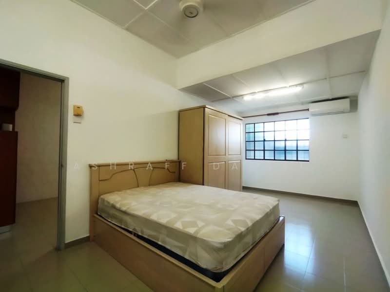 Rumah Teres 1 Tingkat untuk Dijual di Puchong Perdana (Selangor) - Ashraff Daniel - Bedroom - PropertyGuru.com.my