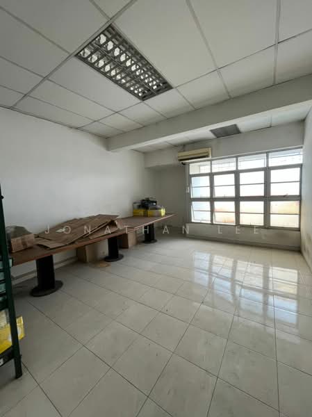 Kilang untuk Disewa di Taman Industri Pusat Bandar Puchong (Puchong) - Jonathan Lee - PropertyGuru.com.my