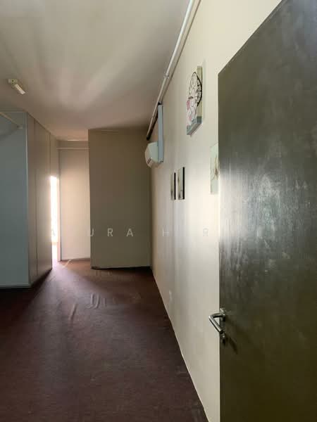 Office for Rent in Shah Alam (Selangor) - Azura Hariri - Corridor - PropertyGuru.com.my