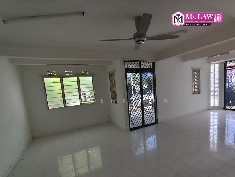 Semi-Detached House for Sale in Sungai Ara (Penang) - Albeena Law - Living Room - PropertyGuru.com.my