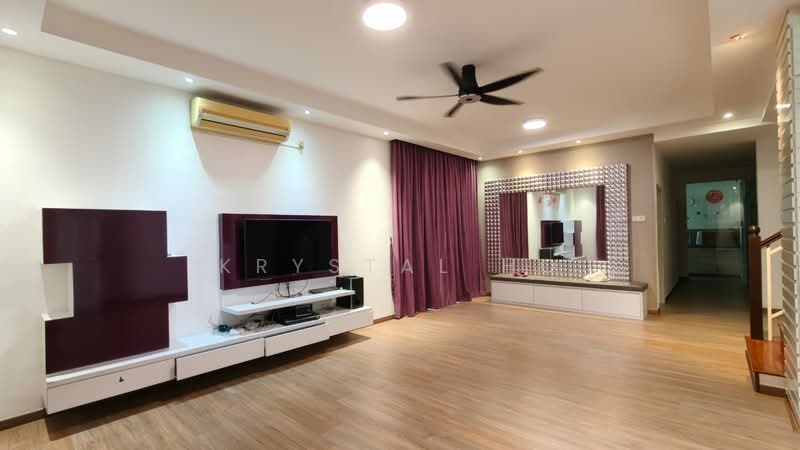 Cluster House for Sale in Austin Heights (Tebrau) - Krystal Ho - Living Room - PropertyGuru.com.my