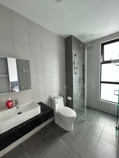 Servis Apartment untuk Disewa di Ruby Seapark - Kar Yen See - Bathroom - PropertyGuru.com.my