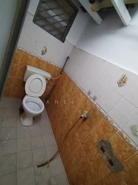 Rumah Teres 2 Tingkat untuk Dijual di Kluang (Johor) - Shanel Tee - Bathroom - PropertyGuru.com.my