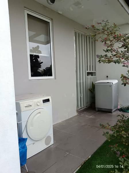 Rumah Teres 3 Tingkat untuk Disewa di Rawang (Selangor) - HL Lau - Exterior - PropertyGuru.com.my
