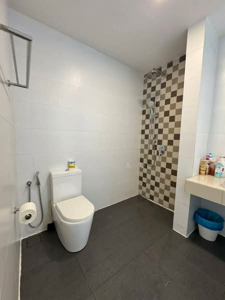 Rumah Teres 3 Tingkat untuk Disewa di Rawang (Selangor) - HL Lau - Bathroom - PropertyGuru.com.my