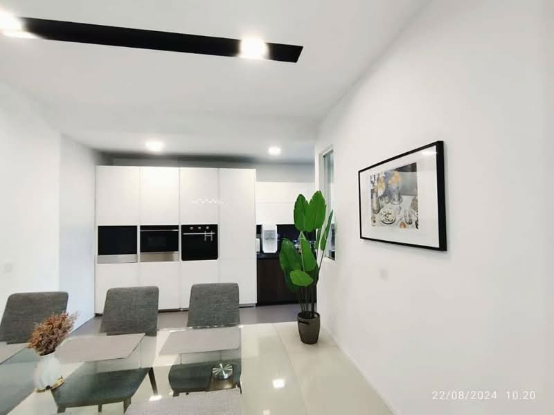 Rumah Teres 3 Tingkat untuk Disewa di Rawang (Selangor) - HL Lau - Dining Room - PropertyGuru.com.my