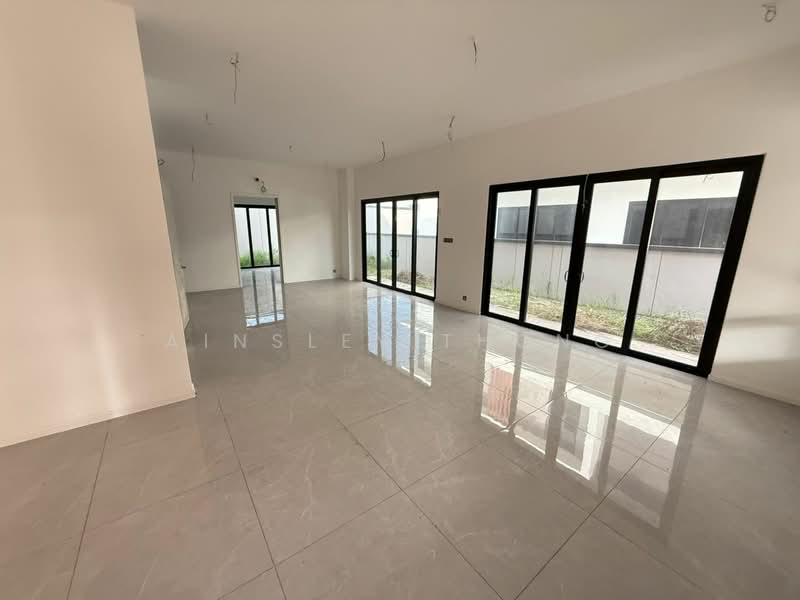 Rumah Berkembar untuk Dijual di Ipoh (Perak) - Ainsley Thong - Living Room - PropertyGuru.com.my
