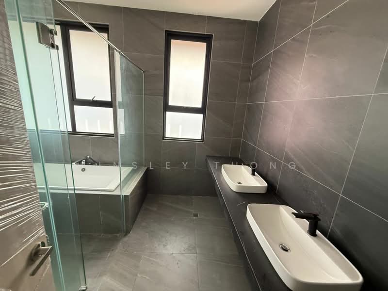 Rumah Berkembar untuk Dijual di Ipoh (Perak) - Ainsley Thong - Bathroom - PropertyGuru.com.my
