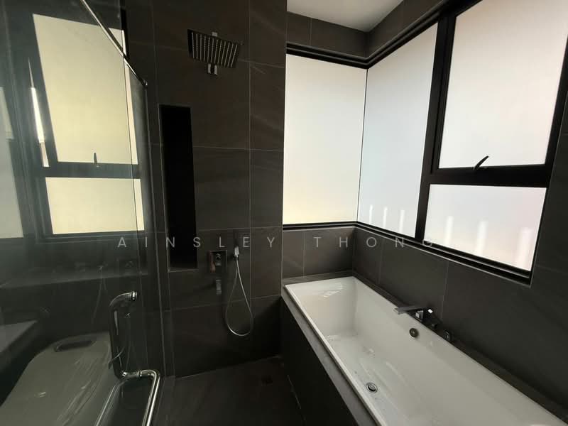 Rumah Berkembar untuk Dijual di Ipoh (Perak) - Ainsley Thong - Bathroom - PropertyGuru.com.my
