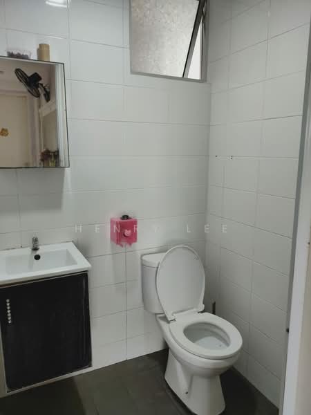 Pangsapuri untuk Dijual di The Pulse Condominium - Henry Lee - Bathroom - PropertyGuru.com.my