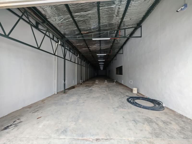Factory for Rent in Taman Desa Cemerlang (Ulu Tiram) - Amir Raziq - Interior - PropertyGuru.com.my