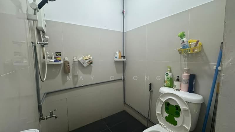 Rumah Teres 1 Tingkat untuk Dijual di Taman Ungku Tun Aminah (Skudai) - May Chong - Bathroom - PropertyGuru.com.my