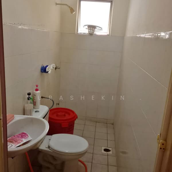 Apartment for Sale at Ria Prima - Nurashekin . - Bathroom - PropertyGuru.com.my