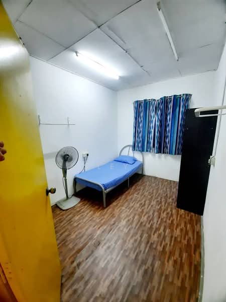 Flat for Sale at Pangsapuri Sri Meranti - Wesley Fu - Bedroom - PropertyGuru.com.my
