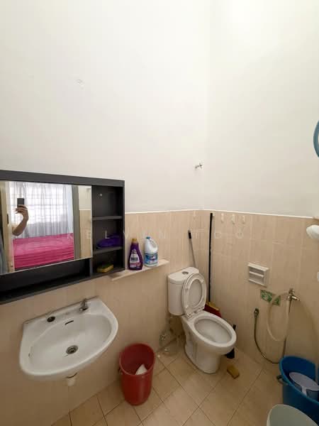 Rumah Teres 1 Tingkat untuk Dijual di Taman Impiana 2 (Teluk Intan) - Kelvin Foo - Bathroom - PropertyGuru.com.my