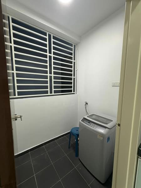 Service Residence for Sale at Sky Oasis Residence (Pangsapuri Oasis 1) - Alfred Yap - Interior - PropertyGuru.com.my