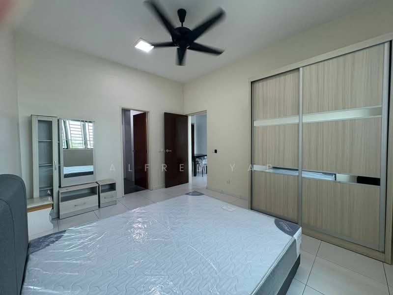 Service Residence for Sale at Sky Oasis Residence (Pangsapuri Oasis 1) - Alfred Yap - Bedroom - PropertyGuru.com.my