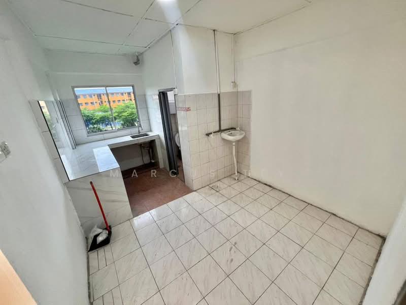 Flat for Sale at Taman Cendana - Marcus Tey - Kitchen - PropertyGuru.com.my