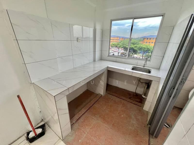 Flat for Sale at Taman Cendana - Marcus Tey - Kitchen - PropertyGuru.com.my