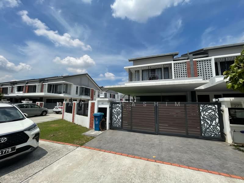2-storey Terraced House for Sale in Elmina (Shah Alam) - Nafis Hashim - Exterior - PropertyGuru.com.my