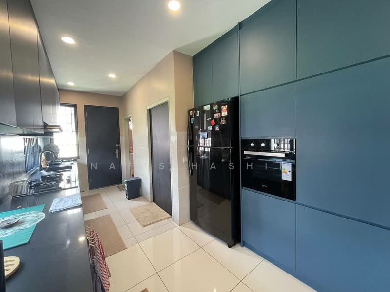 2-storey Terraced House for Sale in Elmina (Shah Alam) - Nafis Hashim - Kitchen - PropertyGuru.com.my