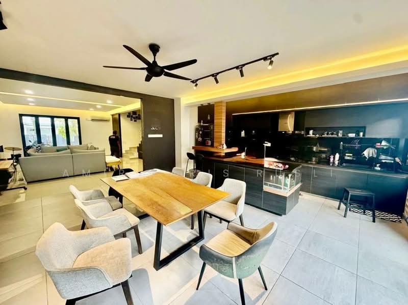 2-storey Terraced House for Sale in Setia Tropika (Johor Bahru) - Amir Faris Rusli - Living Room - PropertyGuru.com.my