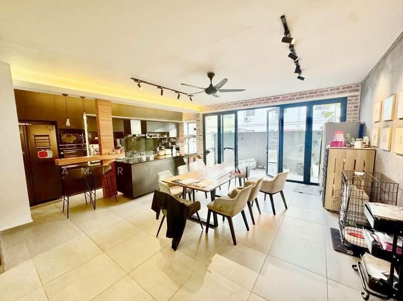 2-storey Terraced House for Sale in Setia Tropika (Johor Bahru) - Amir Faris Rusli - Kitchen - PropertyGuru.com.my