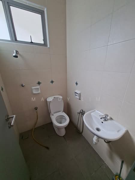 3-storey Terraced House for Rent in Cyberjaya (Selangor) - Mandy Lim - Bathroom - PropertyGuru.com.my