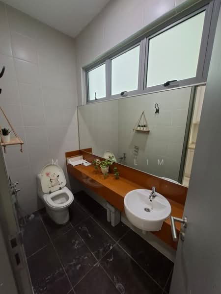 3-storey Terraced House for Rent in Cyberjaya (Selangor) - Mandy Lim - Bathroom - PropertyGuru.com.my