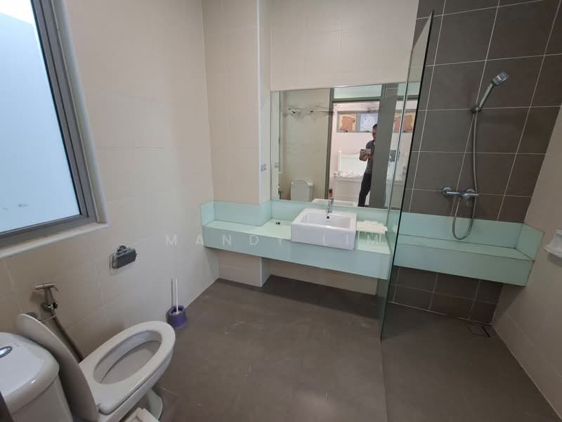 3-storey Terraced House for Rent in Cyberjaya (Selangor) - Mandy Lim - Bathroom - PropertyGuru.com.my
