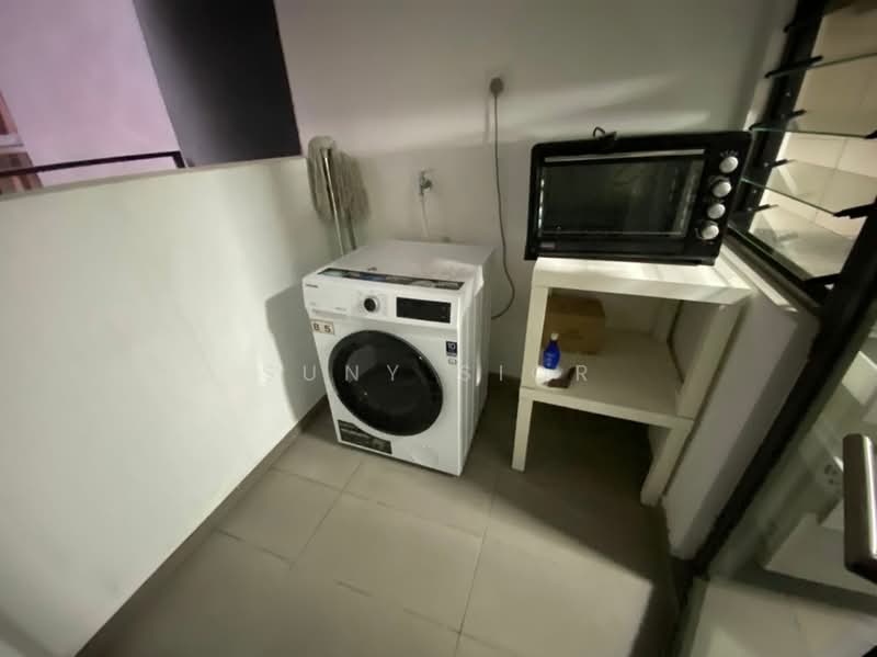 Kondominium untuk Disewa di The WaterEdge (Pinggiran Air) - Suny Sior - Balcony - PropertyGuru.com.my