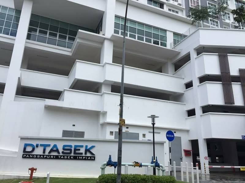 Service Residence for Rent at D'Tasek Residences (Tasek Impian) - Winnie Lau - Exterior - PropertyGuru.com.my