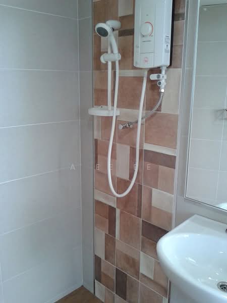 Kondominium untuk Disewa di E-Park Condominium - A Ee Ee - Bathroom - PropertyGuru.com.my