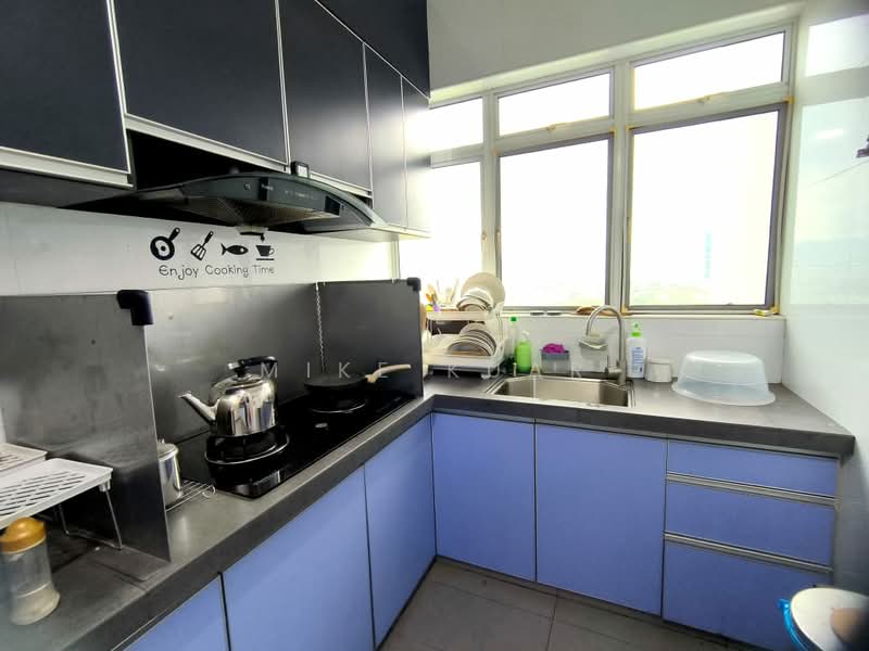 Kondominium untuk Dijual di Sea View Tower - Mike Kuar - Kitchen - PropertyGuru.com.my