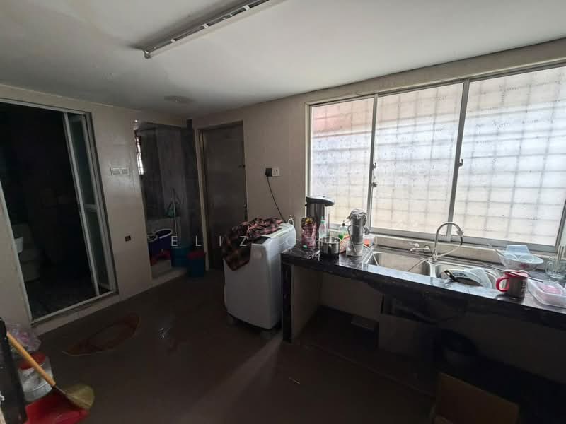 Rumah Teres 1 Tingkat untuk Dijual di Taman Sri Segambut (Segambut) - Eliz Chan - Kitchen - PropertyGuru.com.my