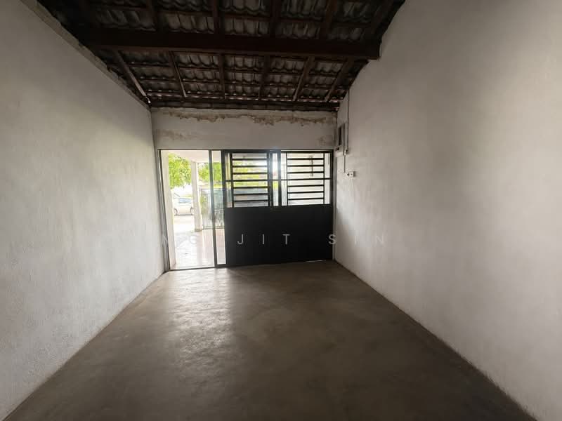 Rumah Berkembar untuk Dijual di Bukit Mertajam (Penang) - Ng Jit Sin - Entrance - PropertyGuru.com.my