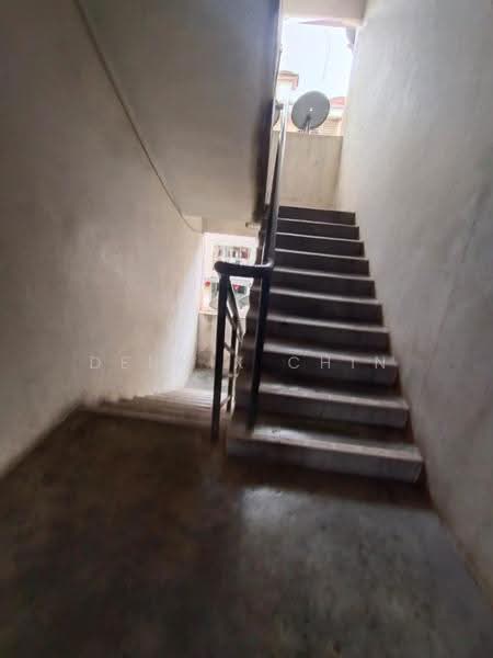 Apartment for Sale at Sri Impian - Dennix Chin - Corridor - PropertyGuru.com.my