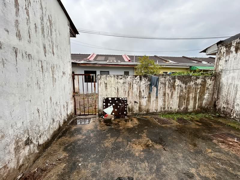 Rumah Teres 1 Tingkat untuk Dijual di Senai (Kulai) - Azlan Ismail aiproperty - Exterior - PropertyGuru.com.my