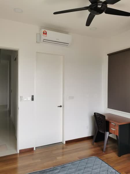 Kondominium untuk Dijual di Sky Condominium (Skyz Residence) - Honsa Ung - Bedroom - PropertyGuru.com.my