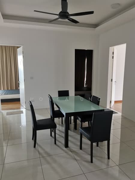 Kondominium untuk Dijual di Sky Condominium (Skyz Residence) - Honsa Ung - Dining Room - PropertyGuru.com.my