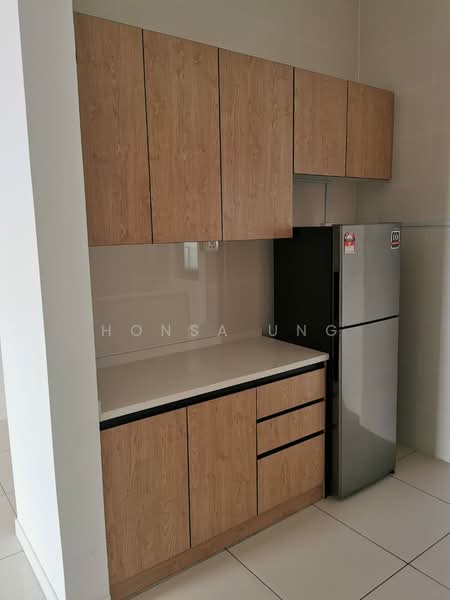 Kondominium untuk Dijual di Sky Condominium (Skyz Residence) - Honsa Ung - Kitchen - PropertyGuru.com.my