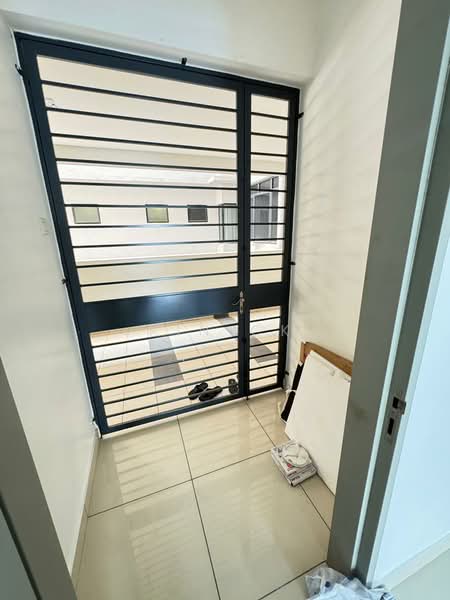 Kondominium untuk Disewa di Legend Heights - Kin CK - Entrance - PropertyGuru.com.my