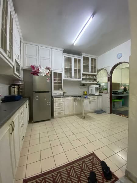 2-storey Terraced House for Sale in Bandar Tun Hussein Onn (Cheras) - Clarence Chong - Kitchen - PropertyGuru.com.my