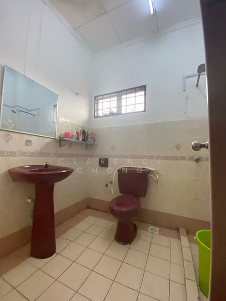 2-storey Terraced House for Sale in Bandar Tun Hussein Onn (Cheras) - Clarence Chong - Bathroom - PropertyGuru.com.my