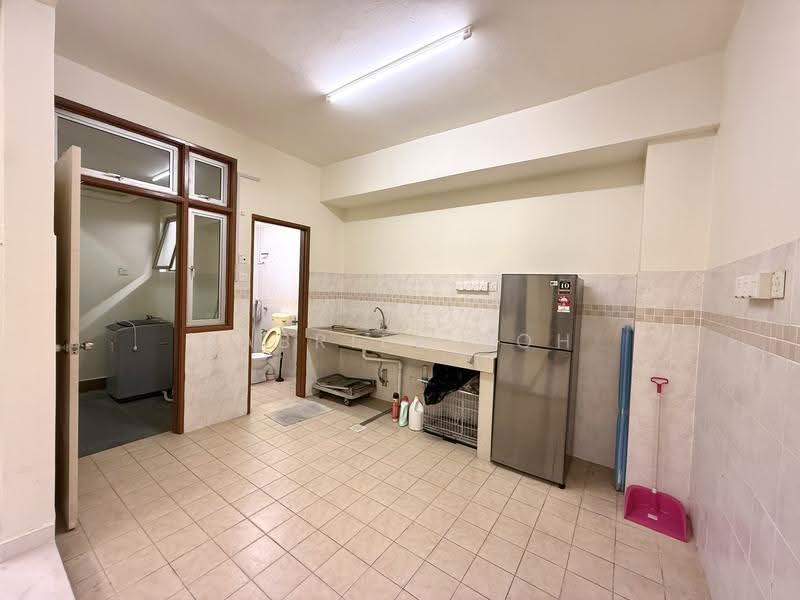 Cluster House for Sale in Setia Alam (Selangor) - GABRIEL GOH - Kitchen - PropertyGuru.com.my